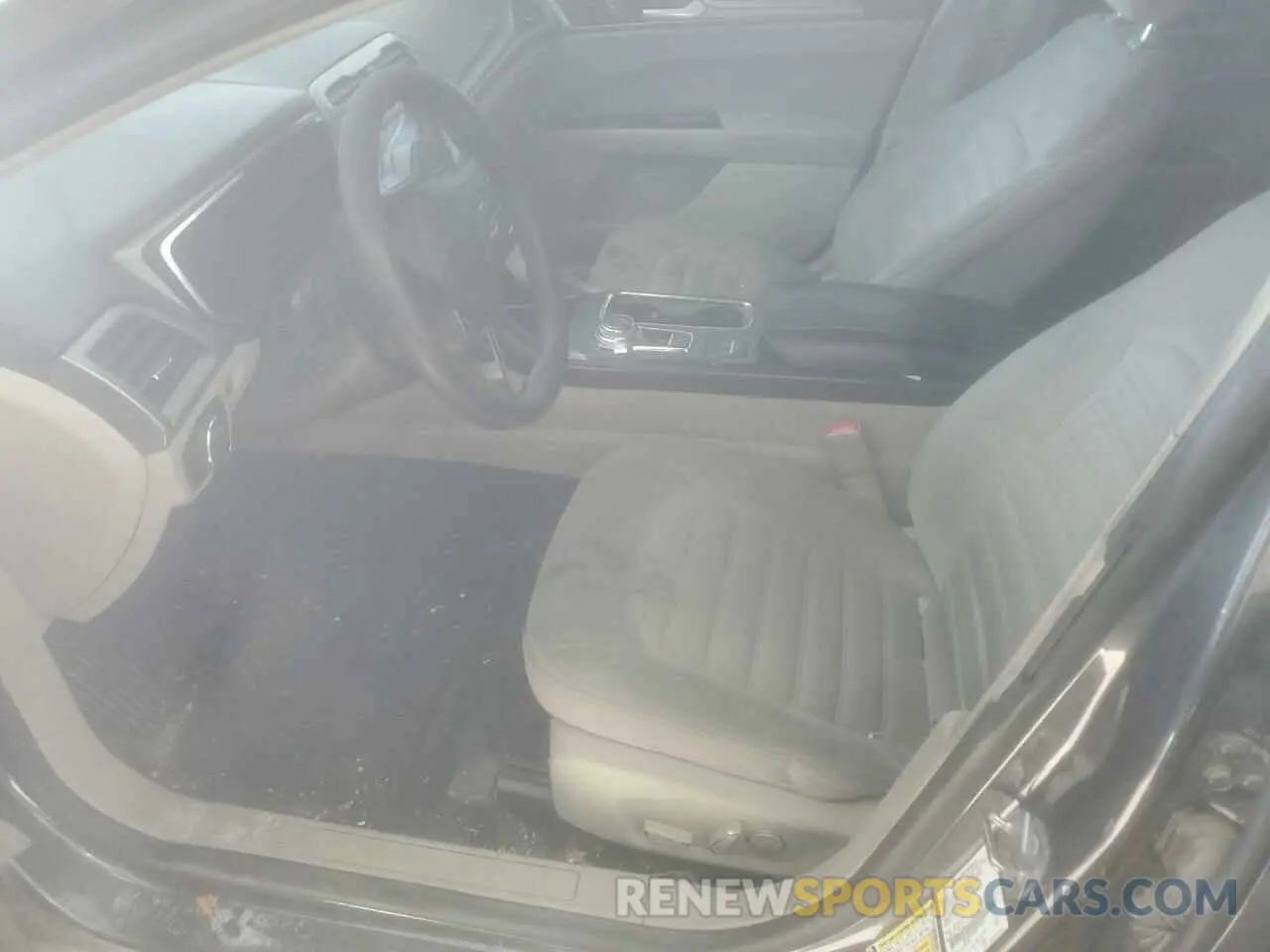 7 Фотография поврежденного автомобиля 3FA6P0LU2KR119567 FORD FUSION 2019