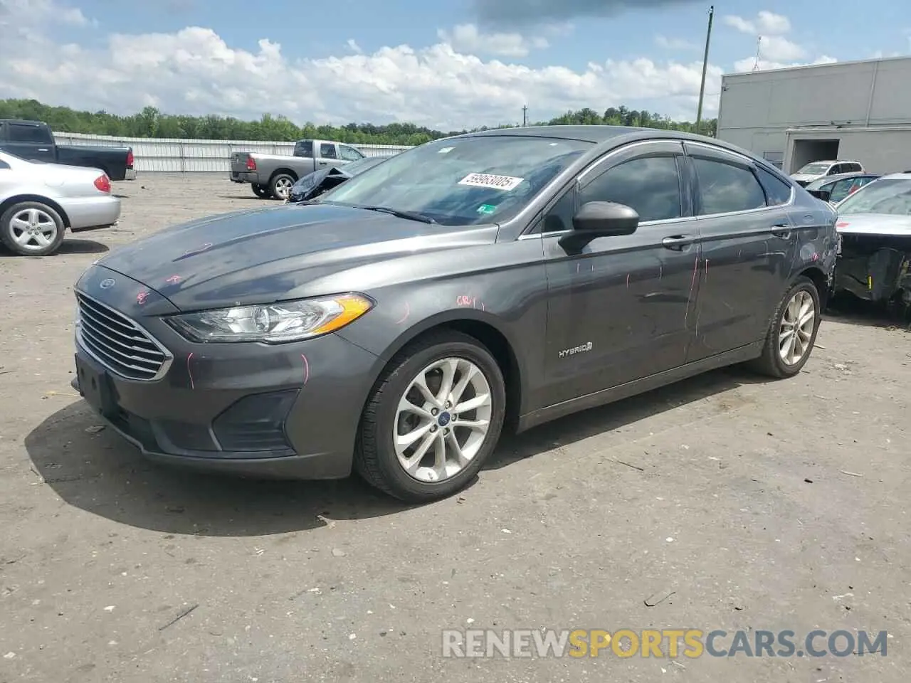 1 Фотография поврежденного автомобиля 3FA6P0LU2KR163620 FORD FUSION 2019
