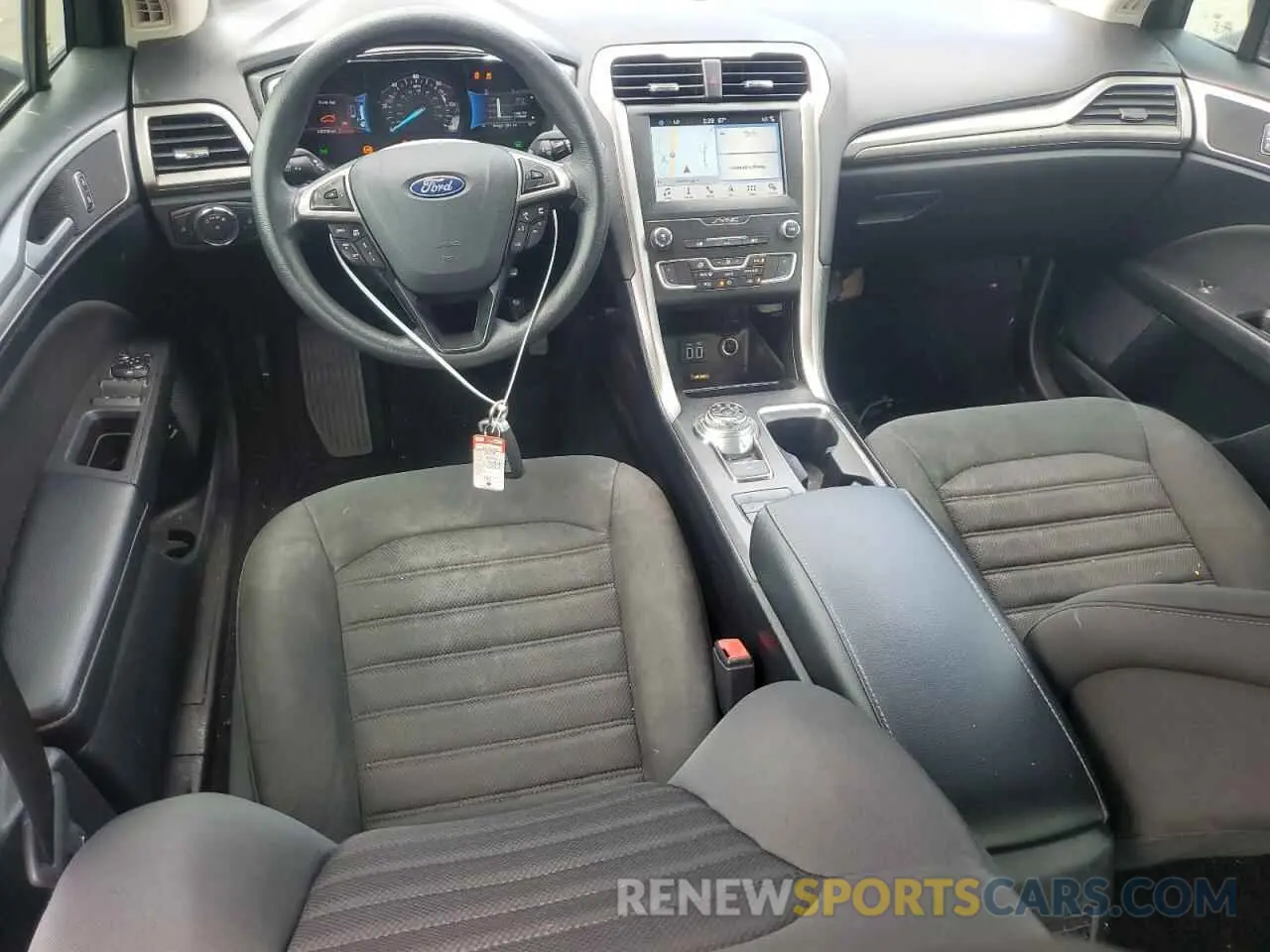 8 Фотография поврежденного автомобиля 3FA6P0LU2KR163620 FORD FUSION 2019