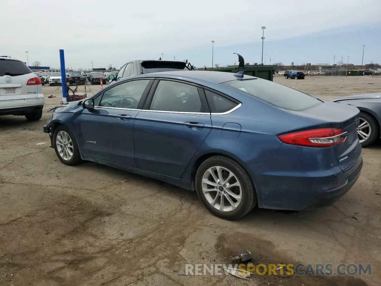 2 Фотография поврежденного автомобиля 3FA6P0LU2KR168154 FORD FUSION 2019