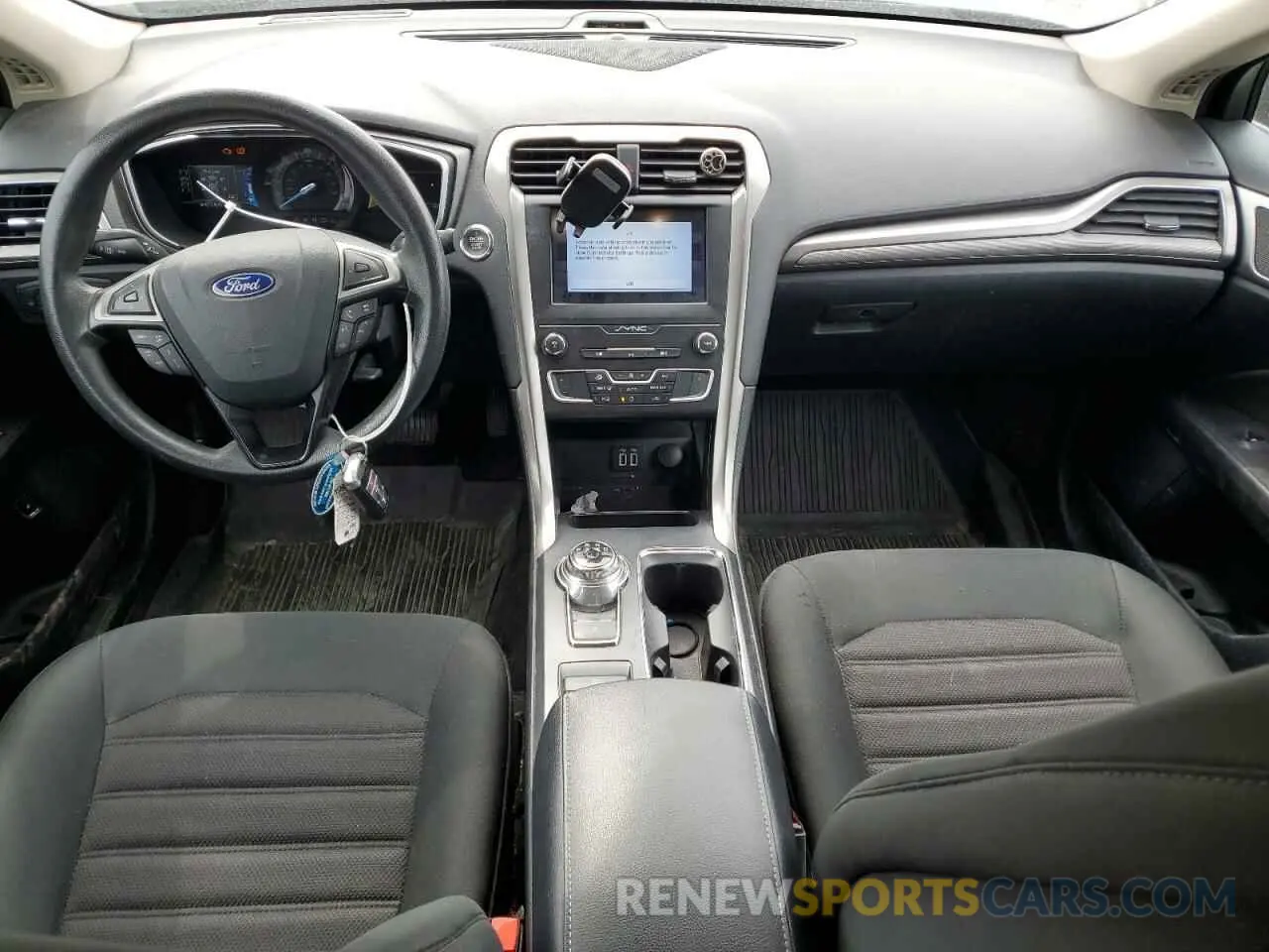 8 Фотография поврежденного автомобиля 3FA6P0LU2KR168154 FORD FUSION 2019