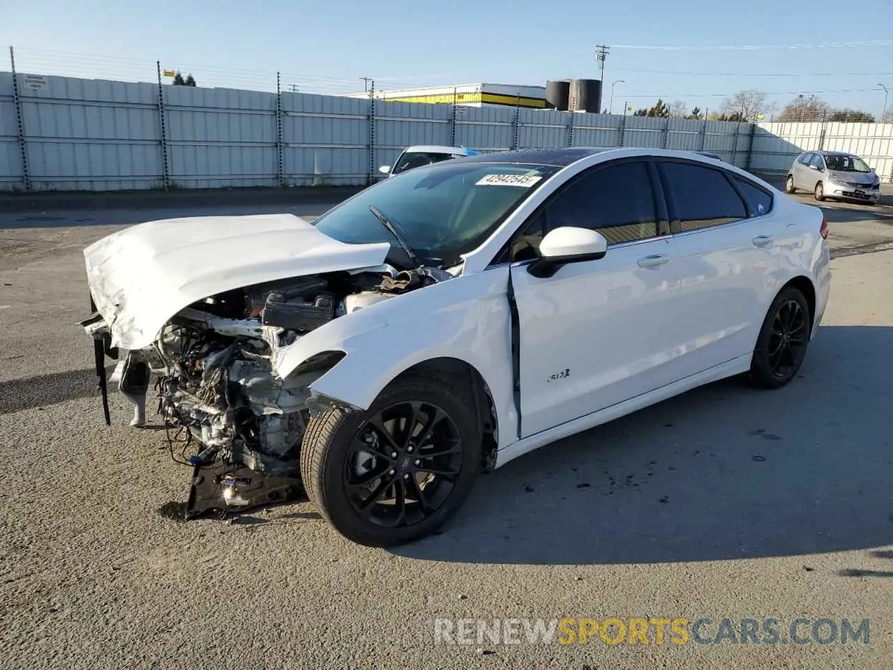 1 Photograph of a damaged car 3FA6P0LU2KR179056 FORD FUSION 2019