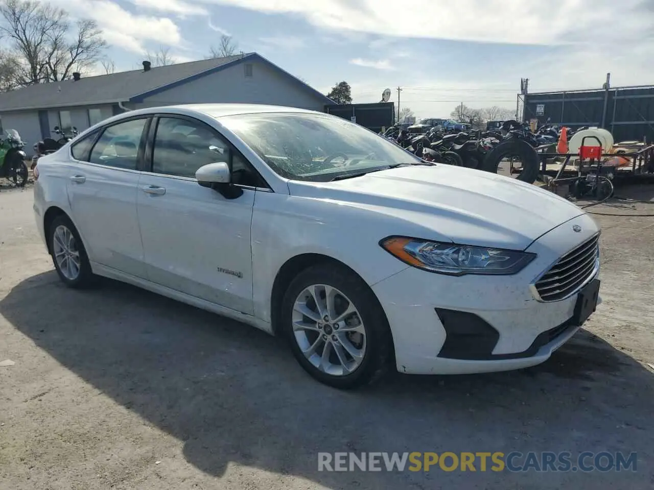 4 Photograph of a damaged car 3FA6P0LU2KR261627 FORD FUSION 2019