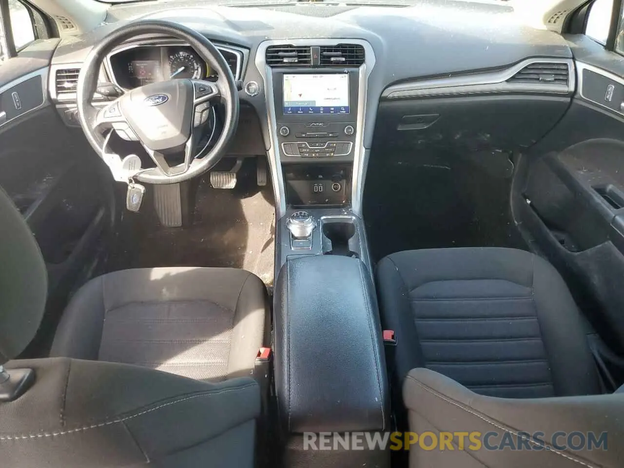 8 Photograph of a damaged car 3FA6P0LU2KR261627 FORD FUSION 2019