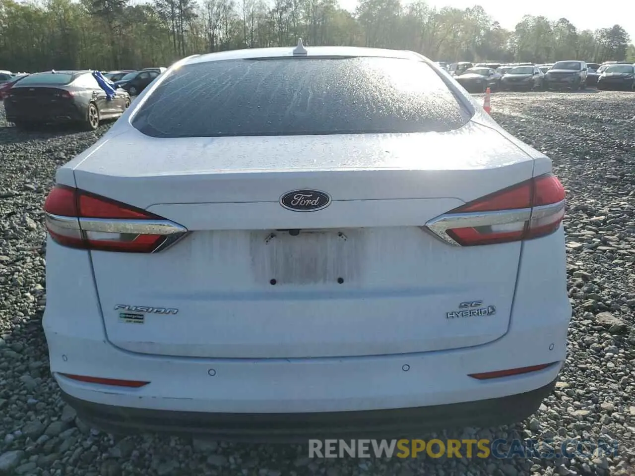 6 Фотография поврежденного автомобиля 3FA6P0LU4KR139982 FORD FUSION 2019