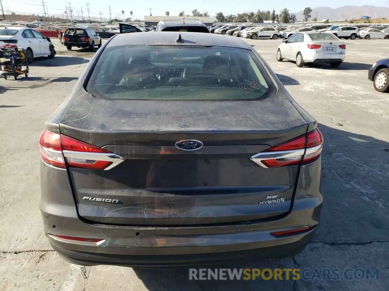 6 Photograph of a damaged car 3FA6P0LU4KR143708 FORD FUSION 2019