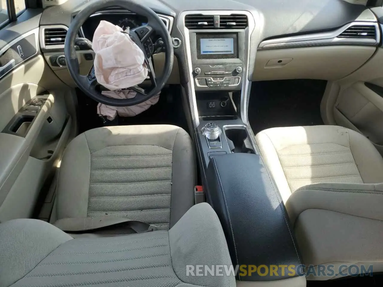 8 Photograph of a damaged car 3FA6P0LU4KR146365 FORD FUSION 2019
