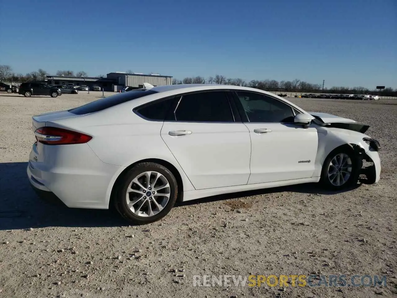 3 Photograph of a damaged car 3FA6P0LU4KR263315 FORD FUSION 2019