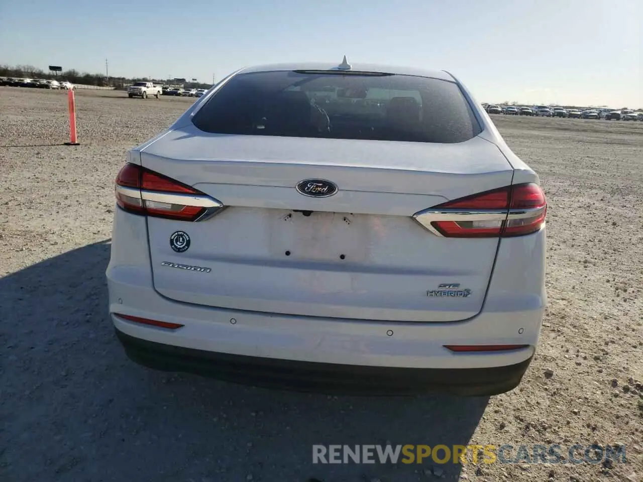 6 Photograph of a damaged car 3FA6P0LU4KR263315 FORD FUSION 2019