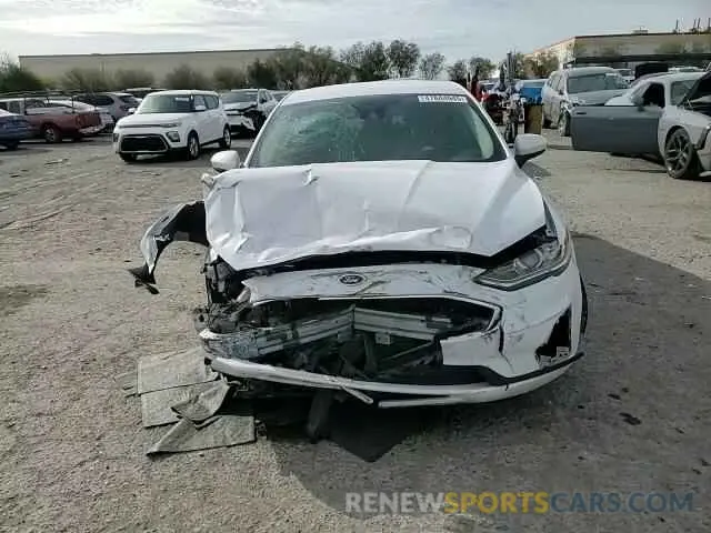 10 Photograph of a damaged car 3FA6P0LU4KR277683 FORD FUSION 2019