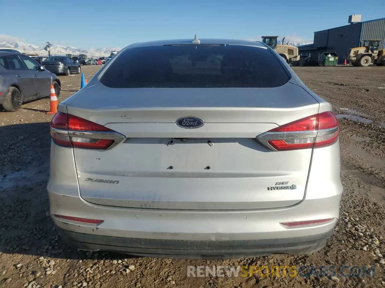 6 Photograph of a damaged car 3FA6P0LU5KR205570 FORD FUSION 2019