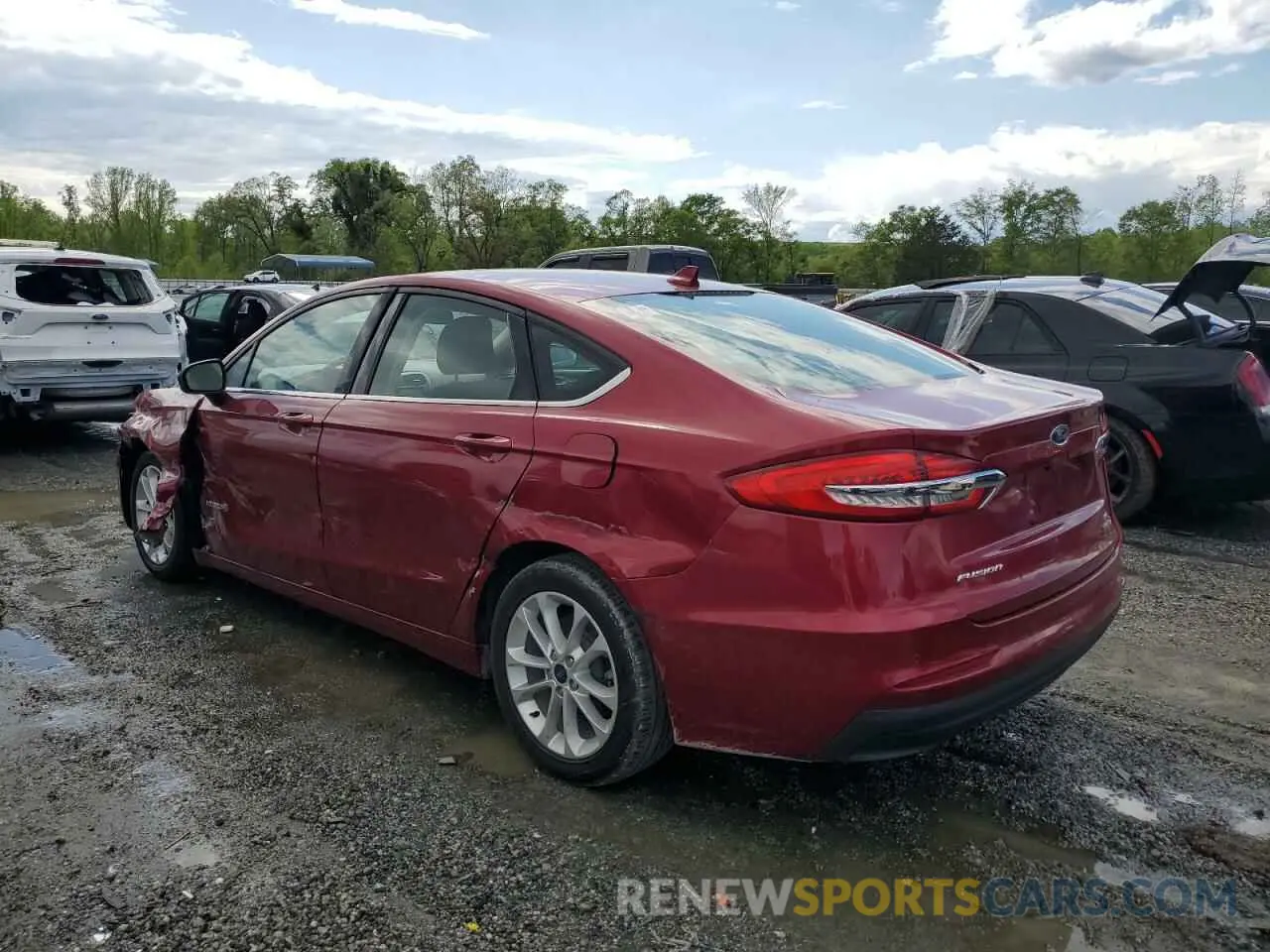 2 Photograph of a damaged car 3FA6P0LU5KR240917 FORD FUSION 2019