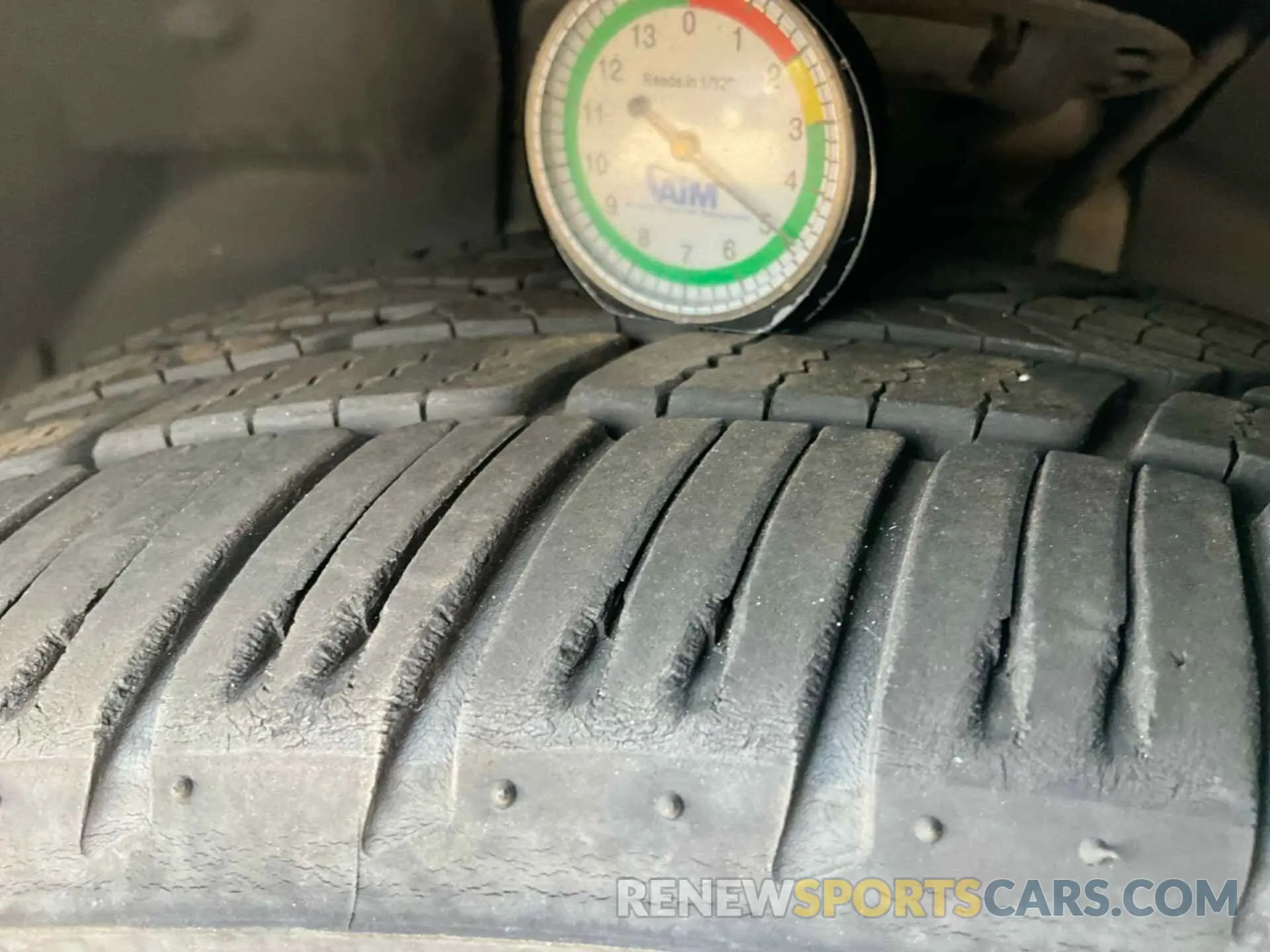 4 Photograph of a damaged car 3FA6P0LU5KR255630 FORD FUSION 2019