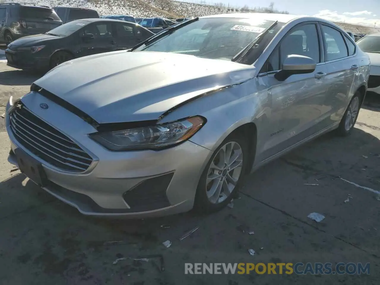 1 Фотография поврежденного автомобиля 3FA6P0LU6KR106420 FORD FUSION 2019