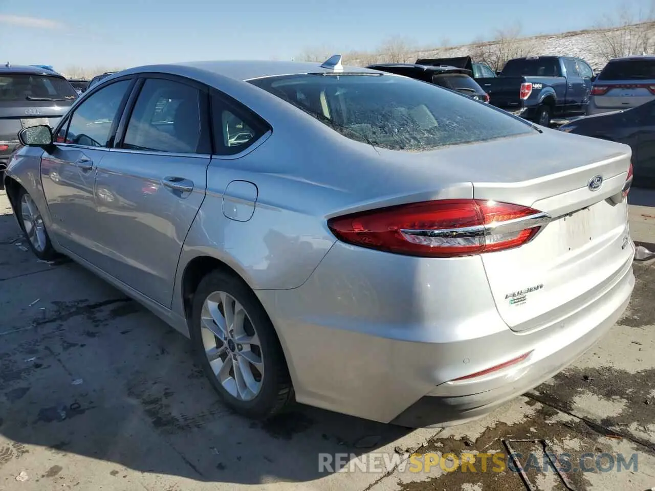 2 Фотография поврежденного автомобиля 3FA6P0LU6KR106420 FORD FUSION 2019