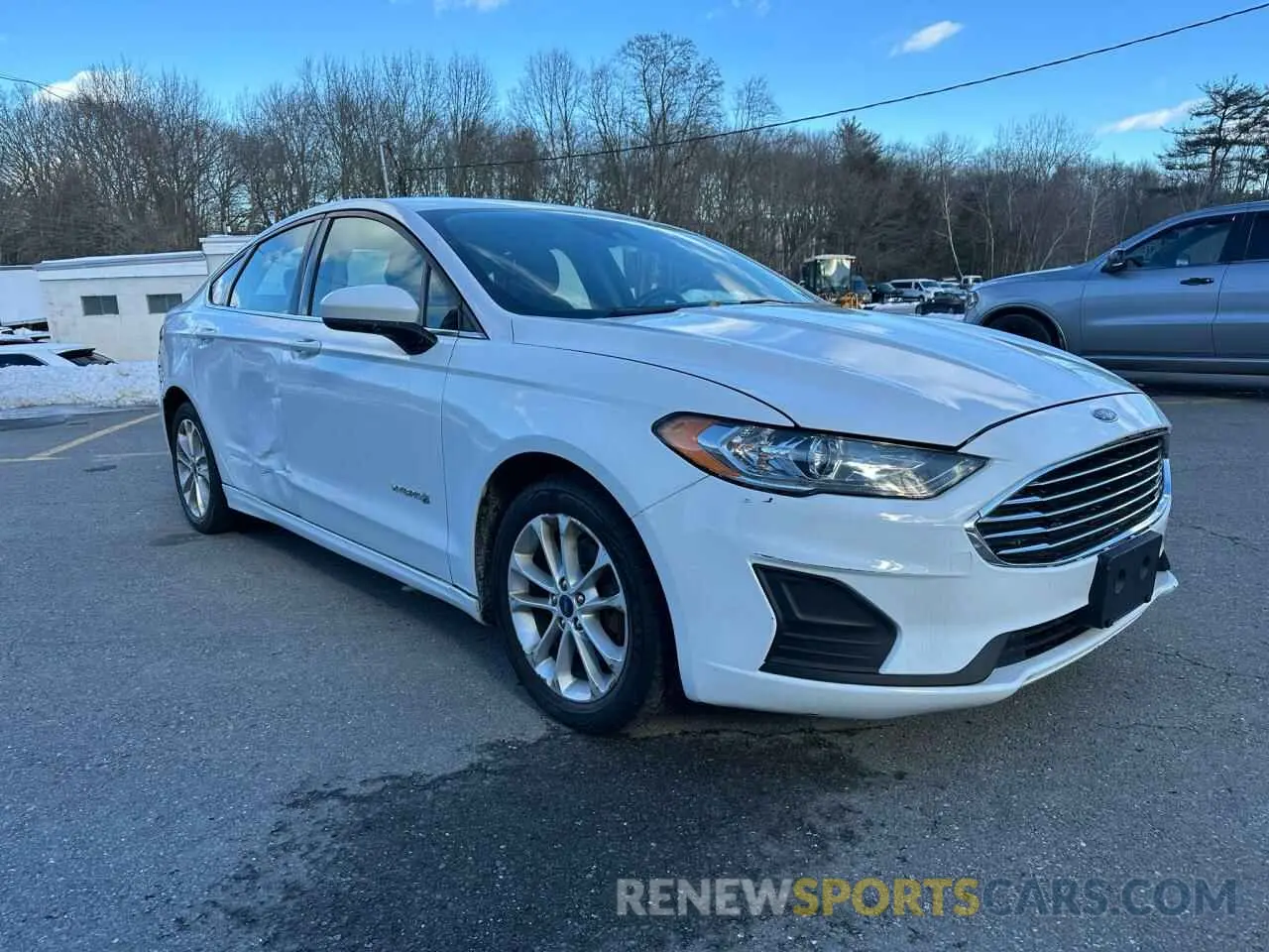 4 Фотография поврежденного автомобиля 3FA6P0LU6KR120866 FORD FUSION 2019