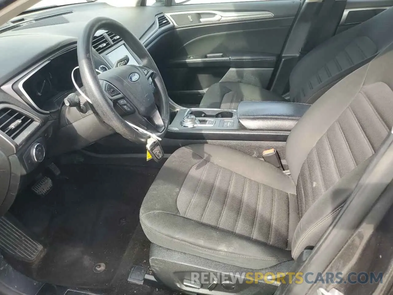7 Photograph of a damaged car 3FA6P0LU6KR255281 FORD FUSION 2019