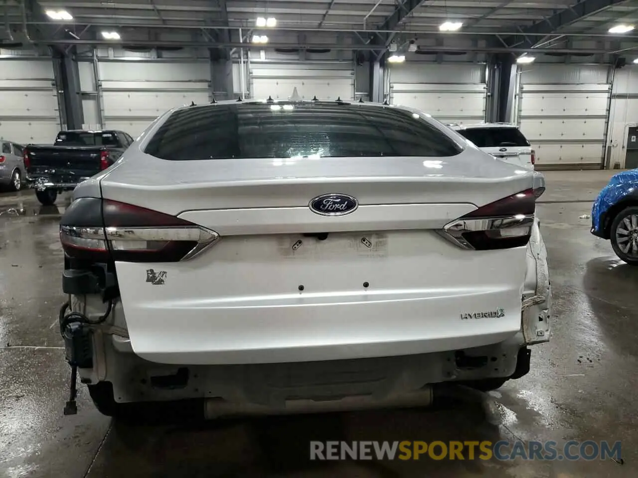 6 Photograph of a damaged car 3FA6P0LU7KR118933 FORD FUSION 2019
