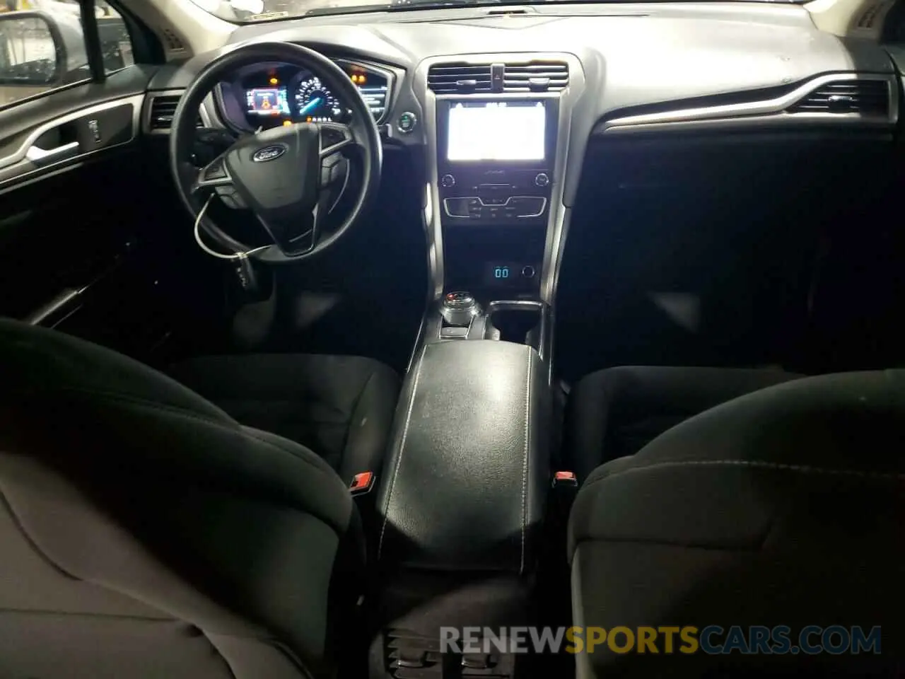 8 Photograph of a damaged car 3FA6P0LU7KR118933 FORD FUSION 2019