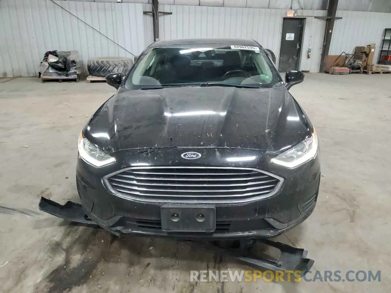 5 Photograph of a damaged car 3FA6P0LU7KR139717 FORD FUSION 2019