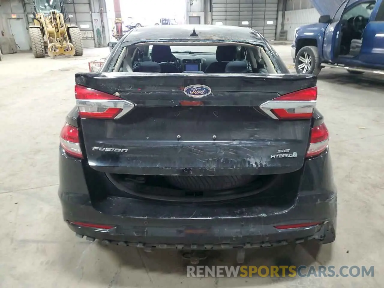6 Photograph of a damaged car 3FA6P0LU7KR139717 FORD FUSION 2019