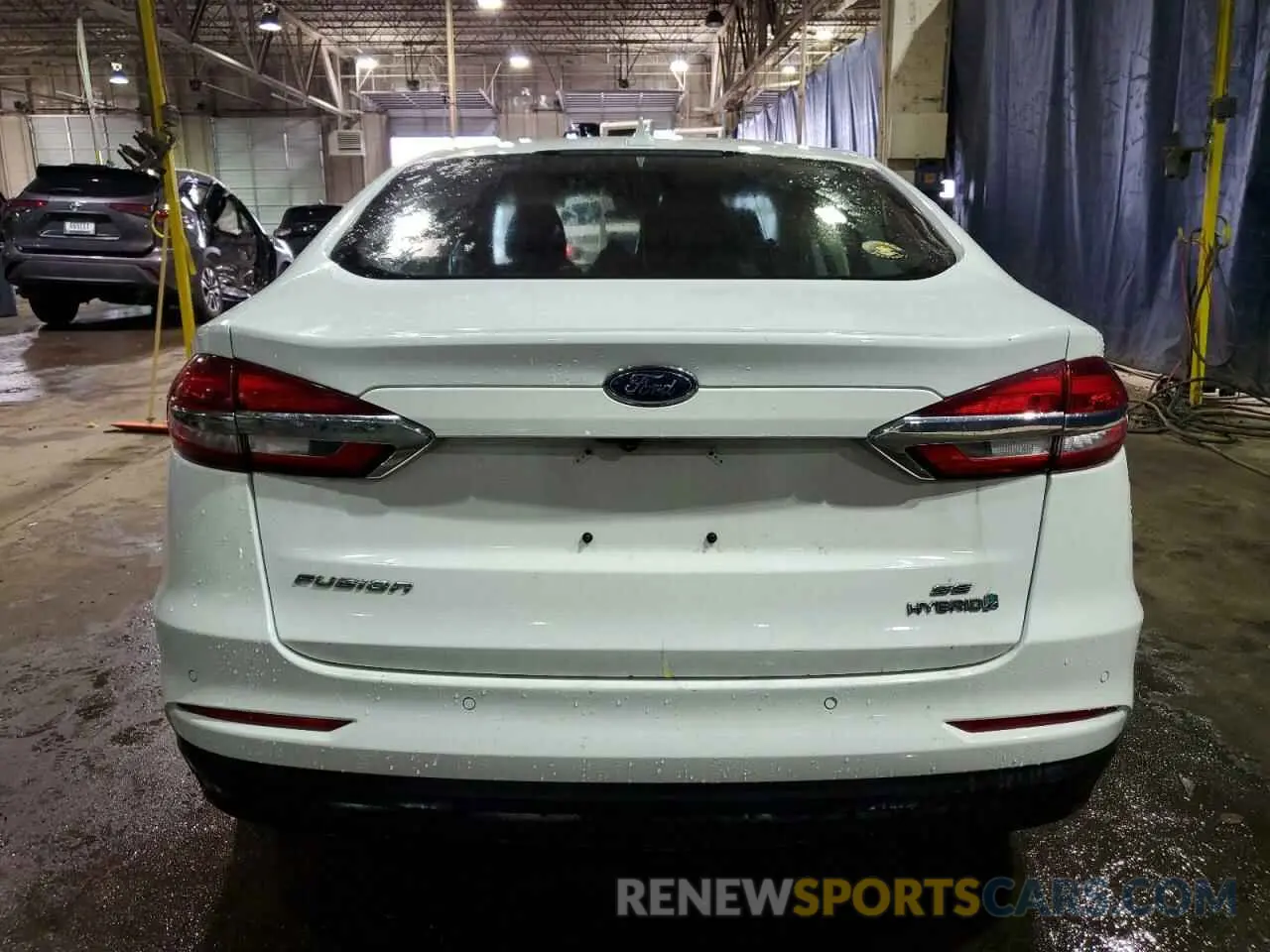 6 Фотография поврежденного автомобиля 3FA6P0LU7KR167615 FORD FUSION 2019