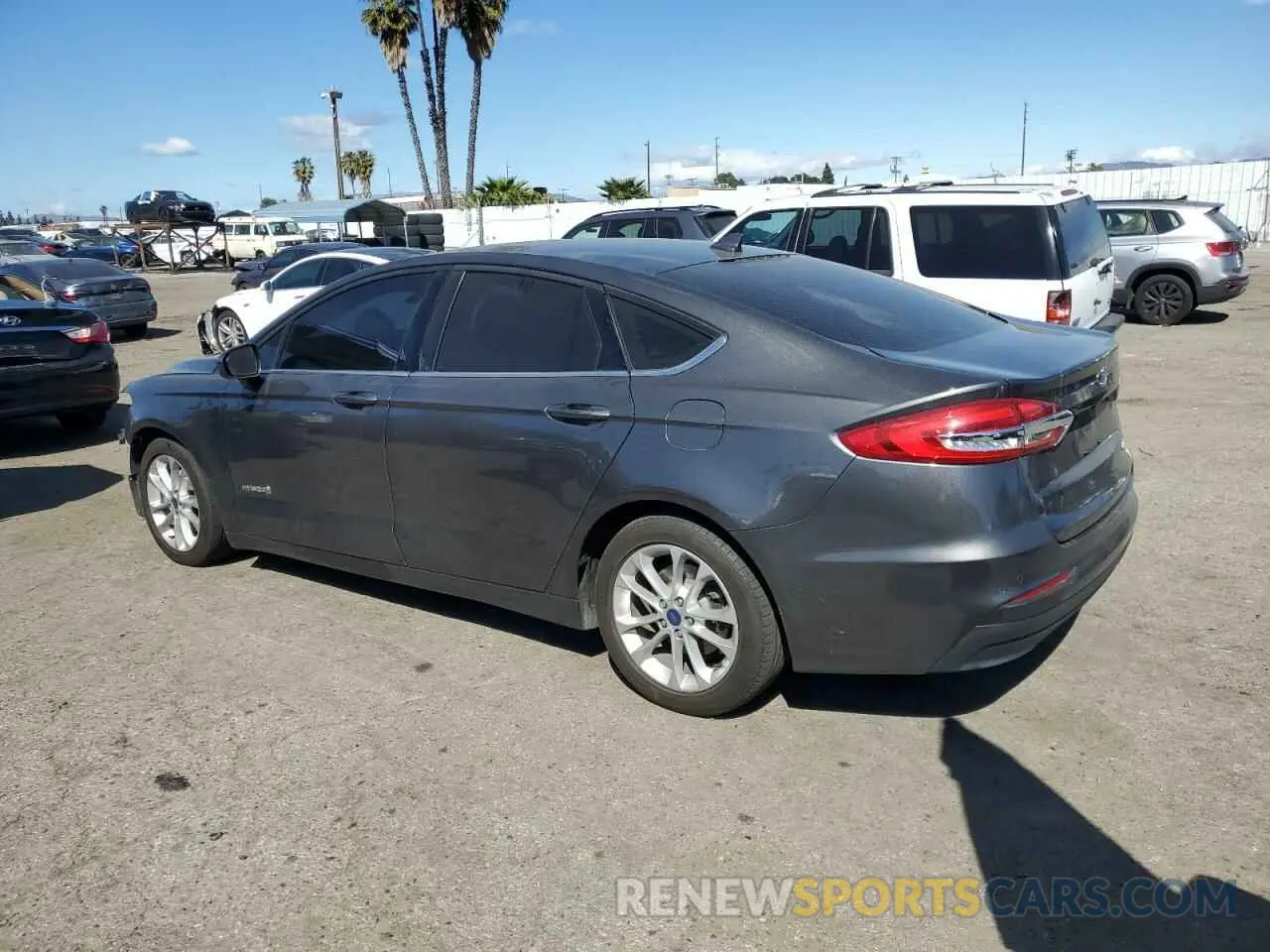 2 Photograph of a damaged car 3FA6P0LU7KR208809 FORD FUSION 2019
