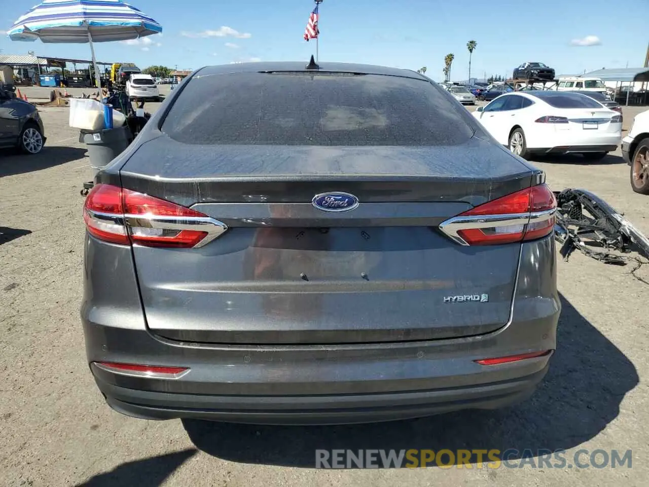 6 Photograph of a damaged car 3FA6P0LU7KR208809 FORD FUSION 2019
