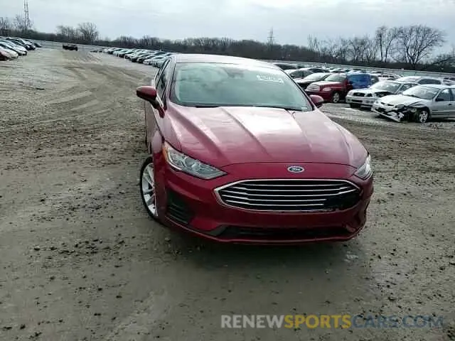 13 Photograph of a damaged car 3FA6P0LU7KR225576 FORD FUSION 2019