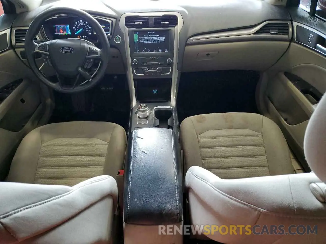 8 Photograph of a damaged car 3FA6P0LU7KR225576 FORD FUSION 2019