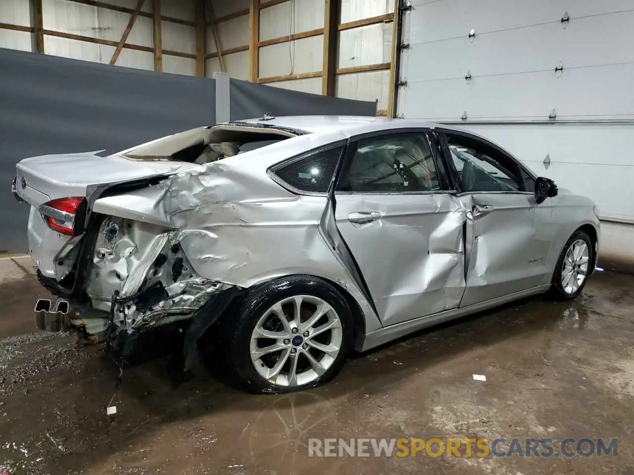 3 Photograph of a damaged car 3FA6P0LU7KR226789 FORD FUSION 2019