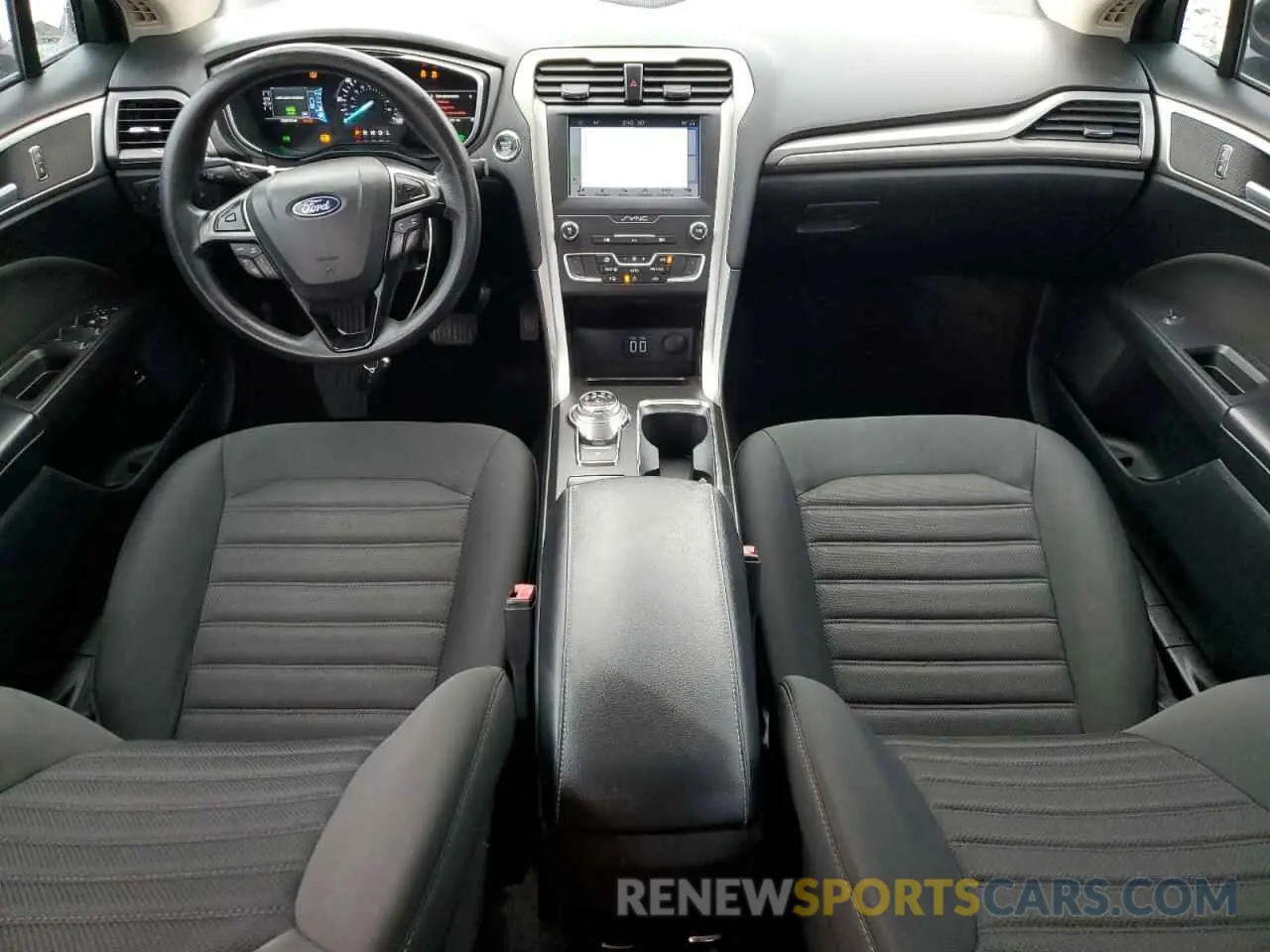 8 Фотография поврежденного автомобиля 3FA6P0LU8KR109528 FORD FUSION 2019