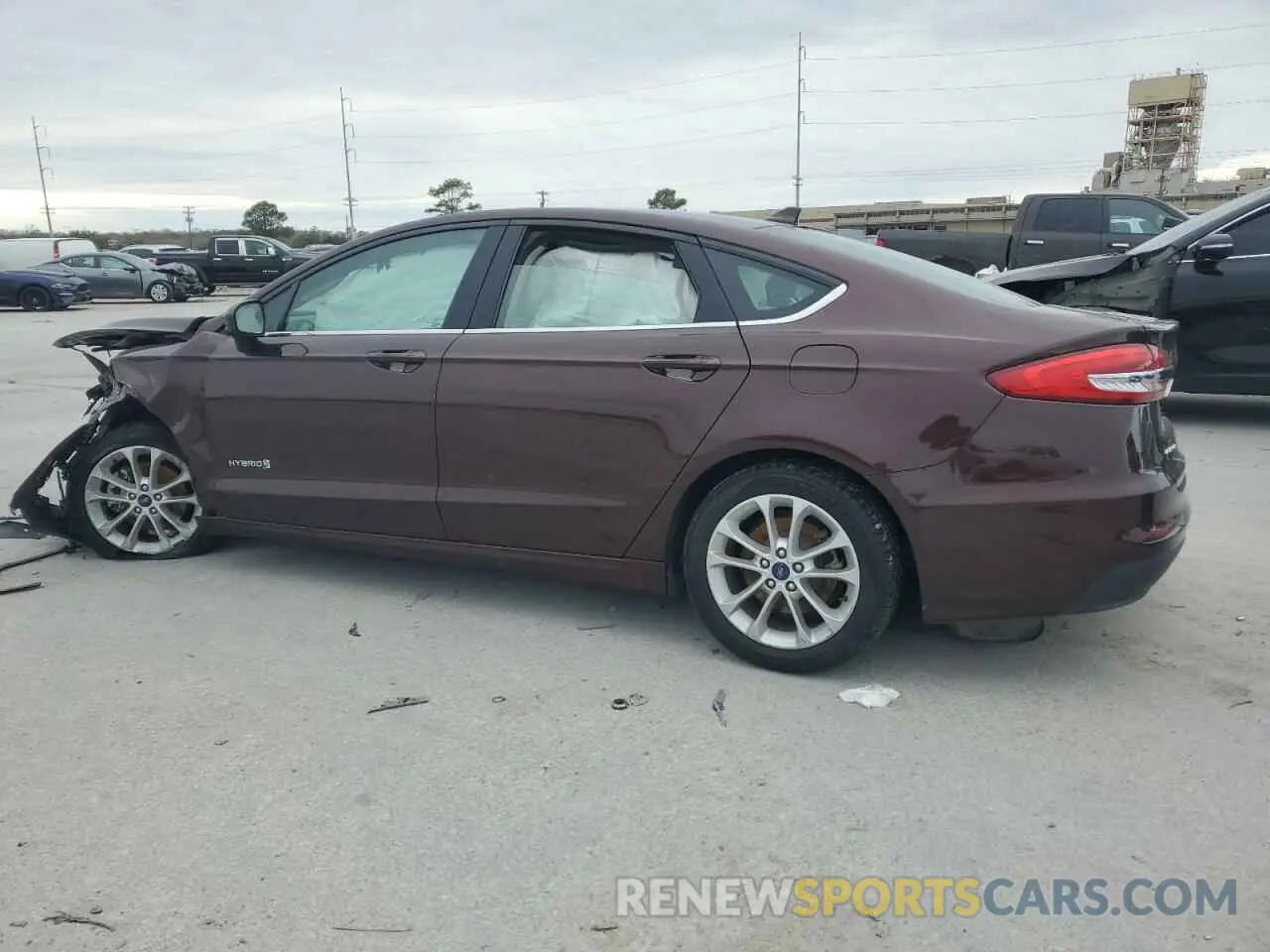 2 Photograph of a damaged car 3FA6P0LU8KR174492 FORD FUSION 2019