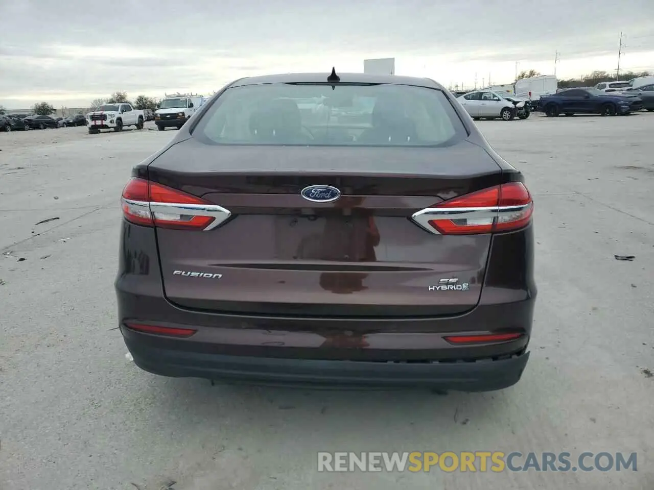 6 Photograph of a damaged car 3FA6P0LU8KR174492 FORD FUSION 2019