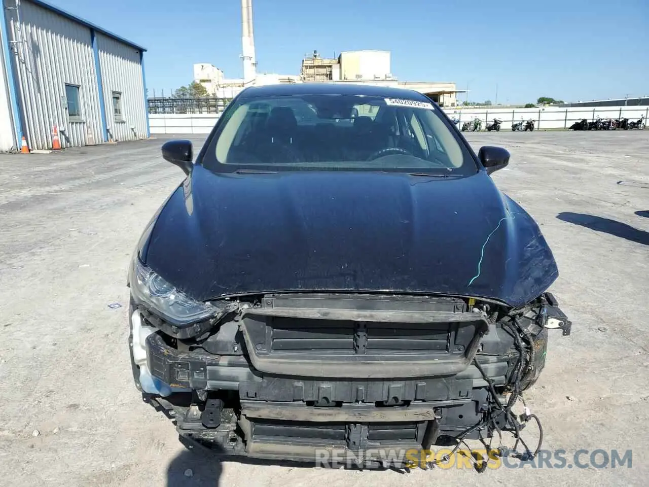 5 Фотография поврежденного автомобиля 3FA6P0LU8KR238482 FORD FUSION 2019