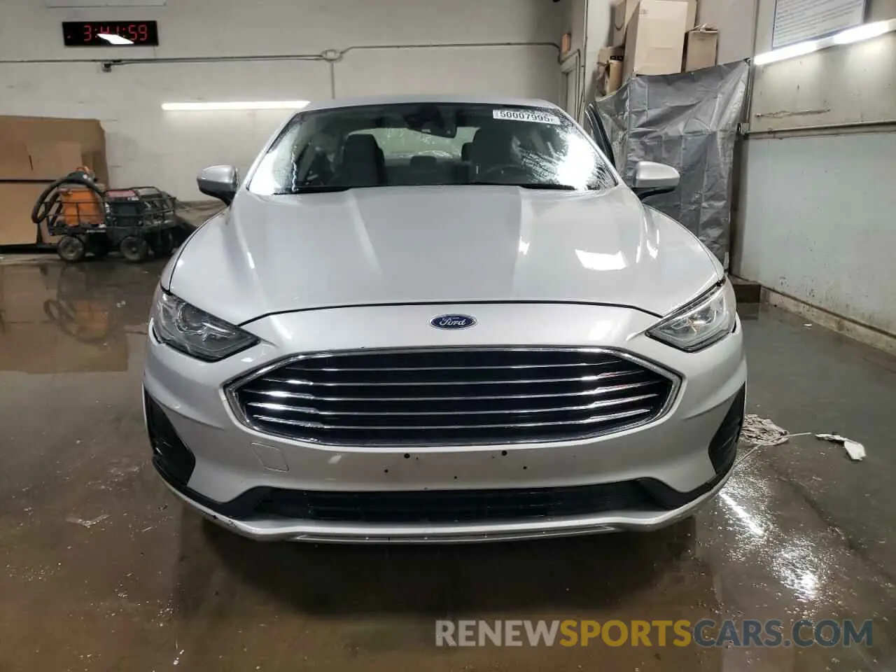 5 Фотография поврежденного автомобиля 3FA6P0LU9KR143882 FORD FUSION 2019