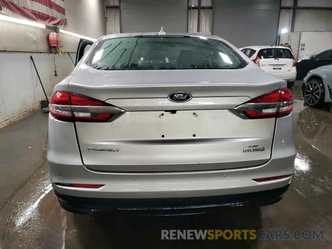 6 Фотография поврежденного автомобиля 3FA6P0LU9KR143882 FORD FUSION 2019