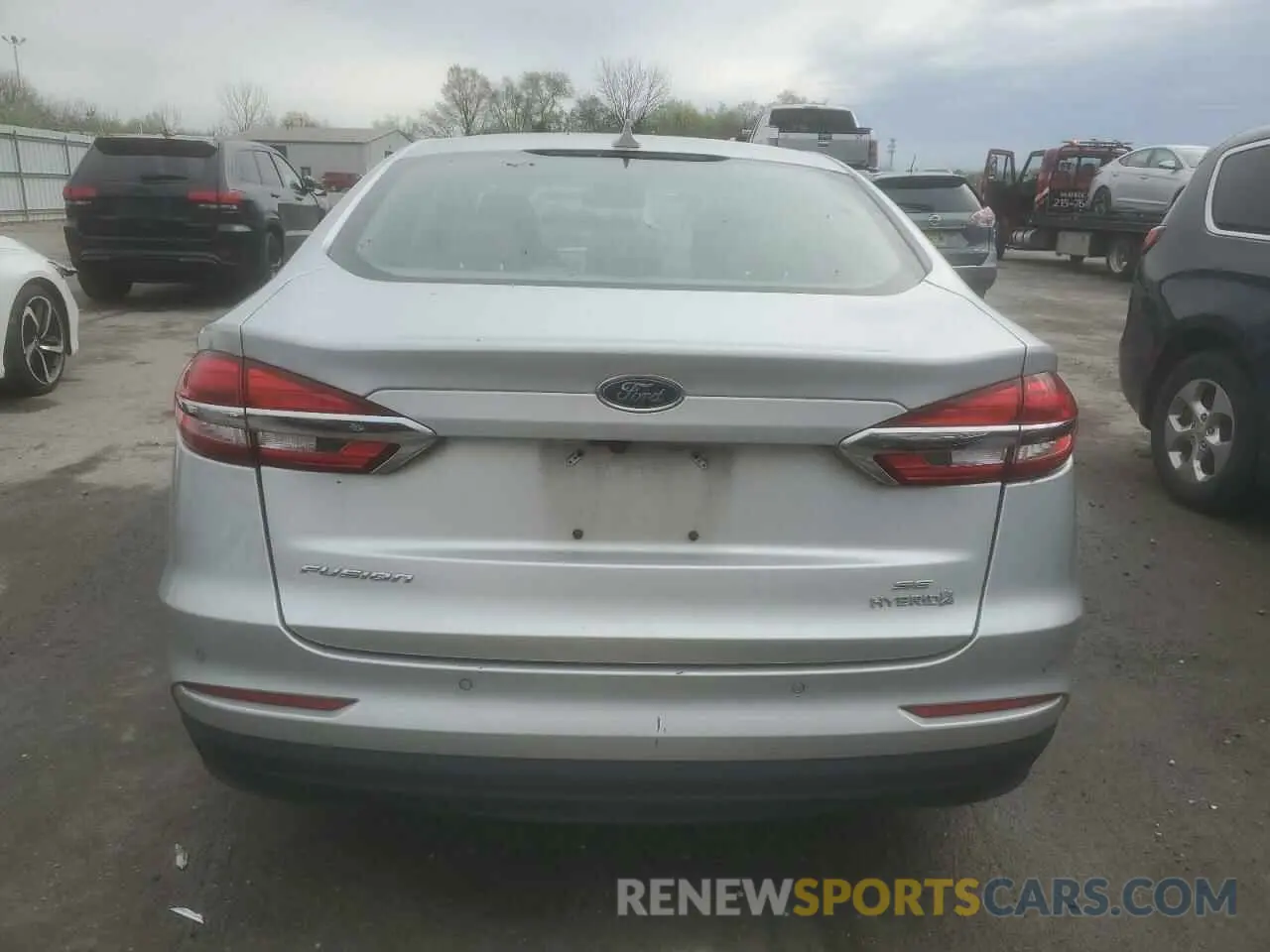 6 Photograph of a damaged car 3FA6P0LU9KR212506 FORD FUSION 2019