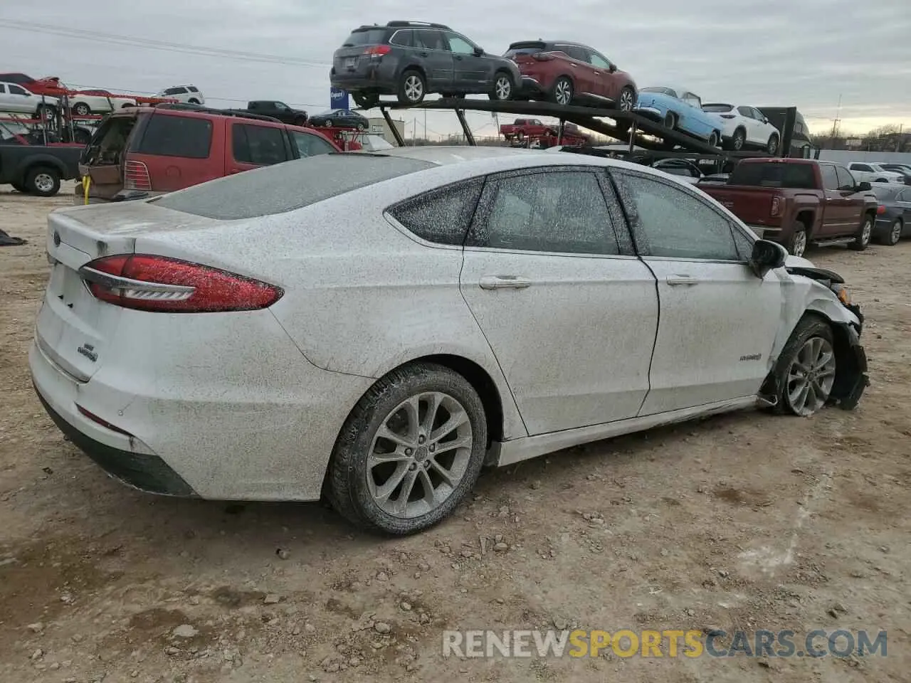 3 Фотография поврежденного автомобиля 3FA6P0LUXKR219349 FORD FUSION 2019