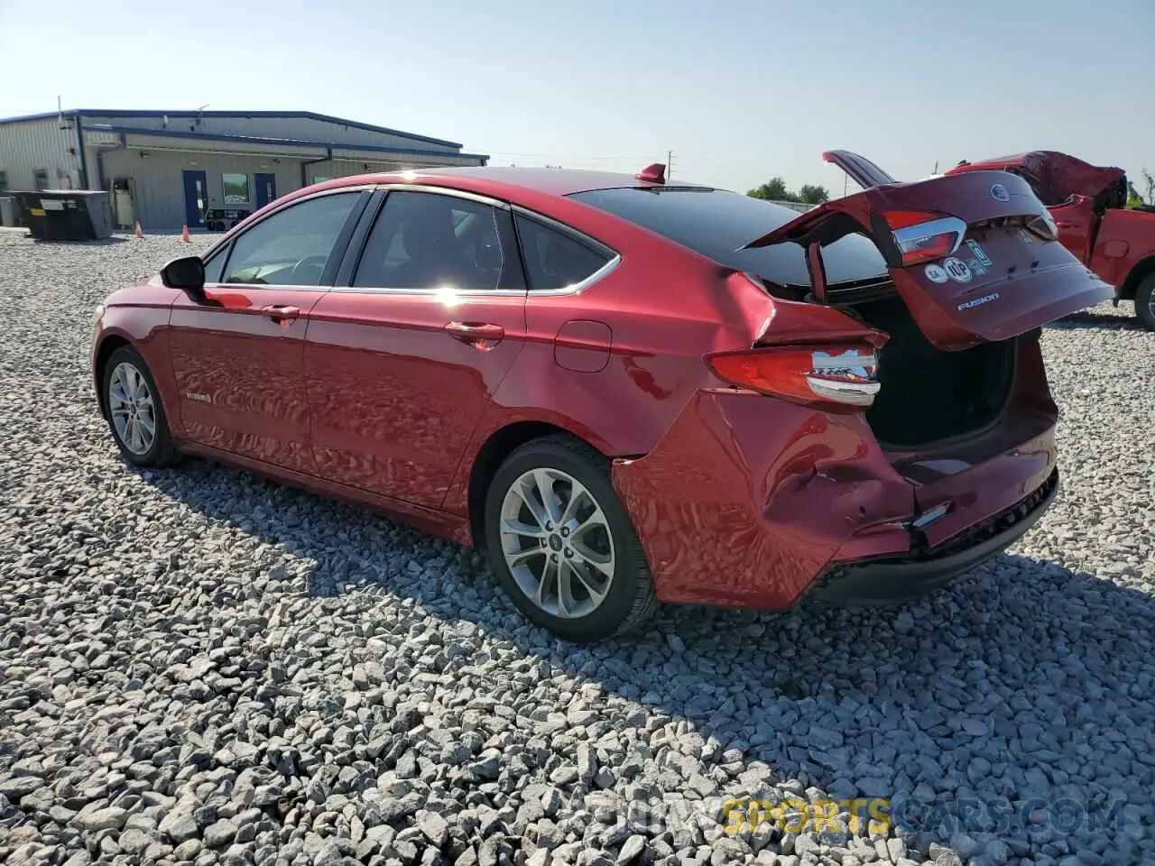 2 Фотография поврежденного автомобиля 3FA6P0LUXKR225376 FORD FUSION 2019