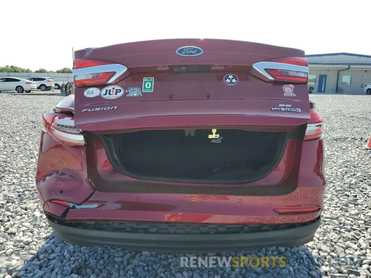 6 Фотография поврежденного автомобиля 3FA6P0LUXKR225376 FORD FUSION 2019