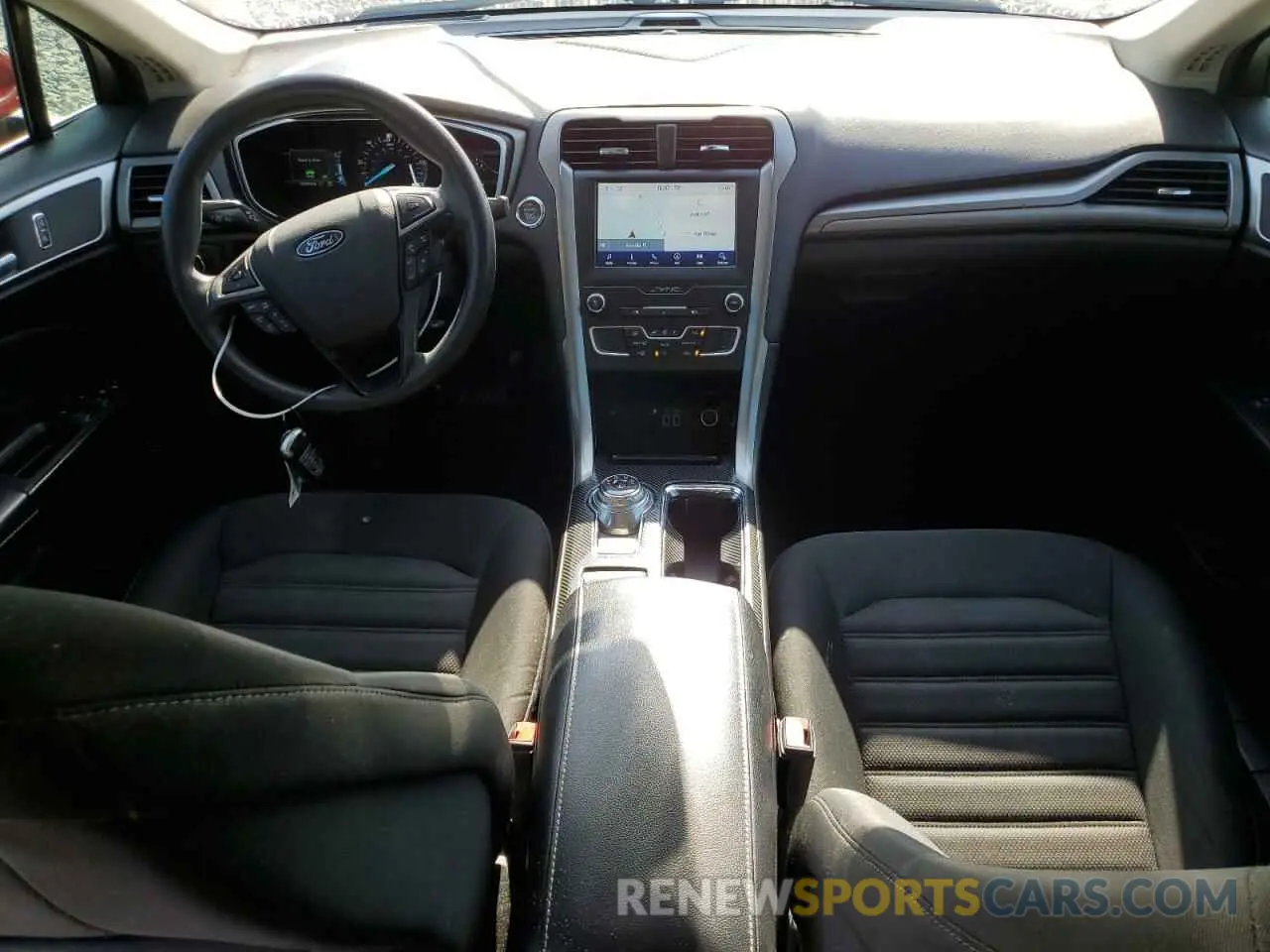8 Фотография поврежденного автомобиля 3FA6P0LUXKR225376 FORD FUSION 2019