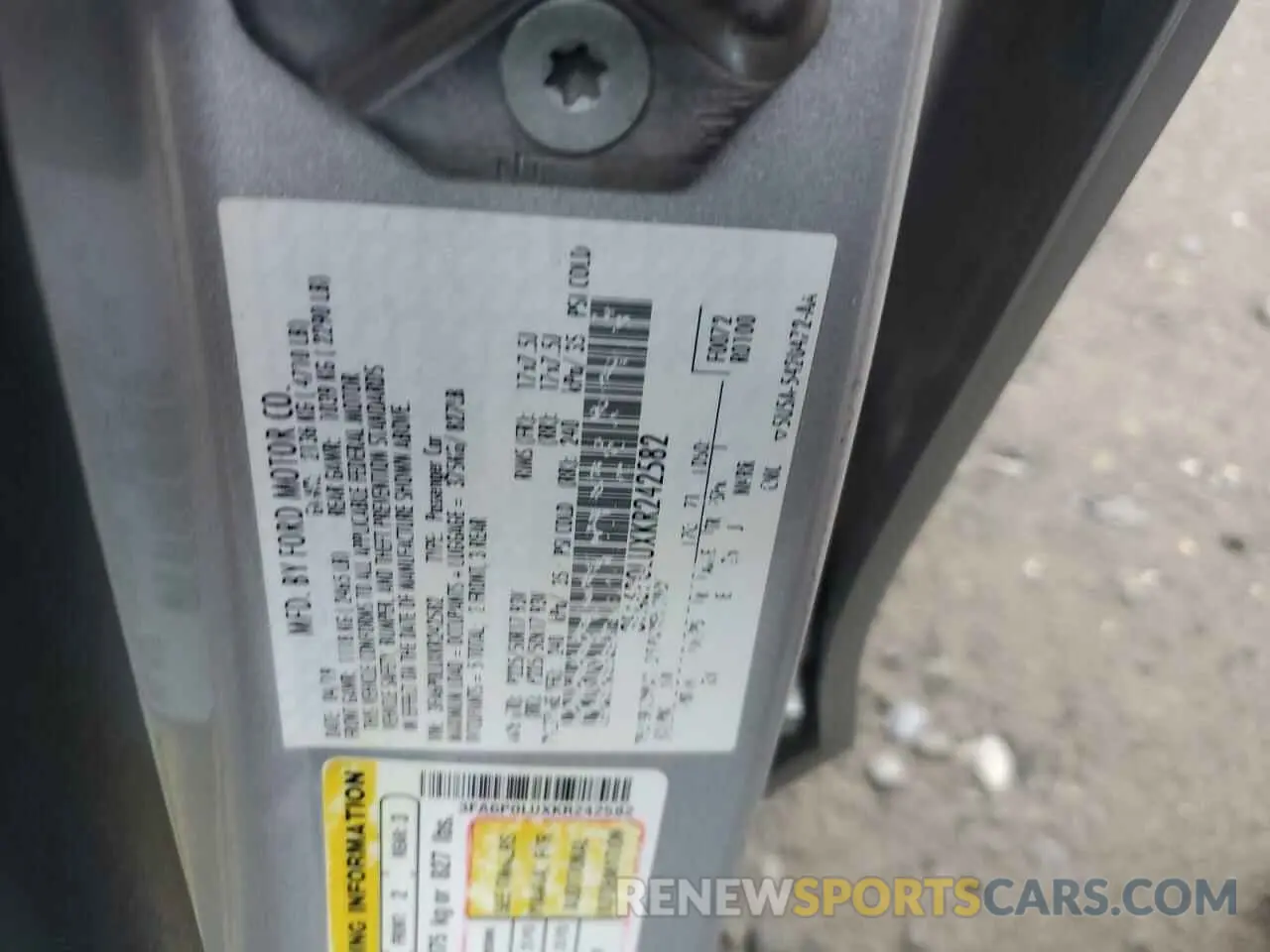 13 Photograph of a damaged car 3FA6P0LUXKR242582 FORD FUSION 2019