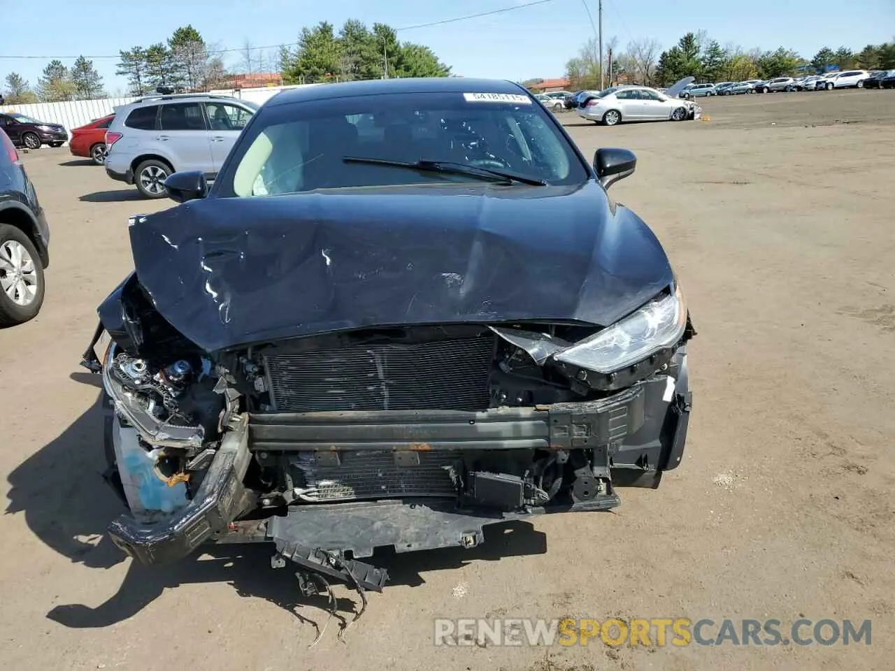 5 Photograph of a damaged car 3FA6P0LUXKR274464 FORD FUSION 2019
