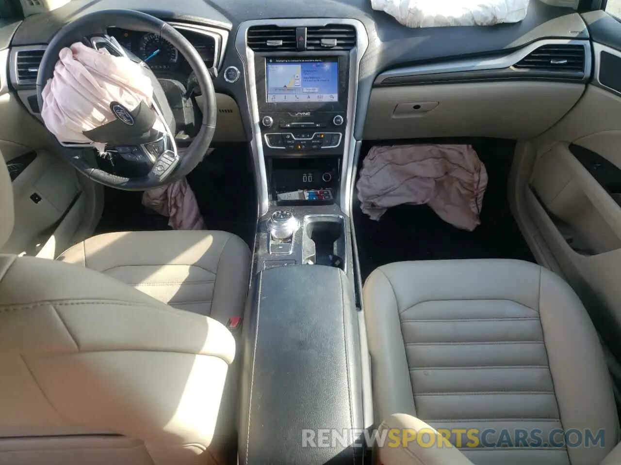 8 Фотография поврежденного автомобиля 3FA6P0MU1KR138724 FORD FUSION 2019