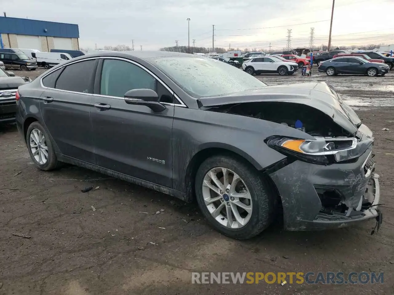 4 Photograph of a damaged car 3FA6P0MU3KR131144 FORD FUSION 2019