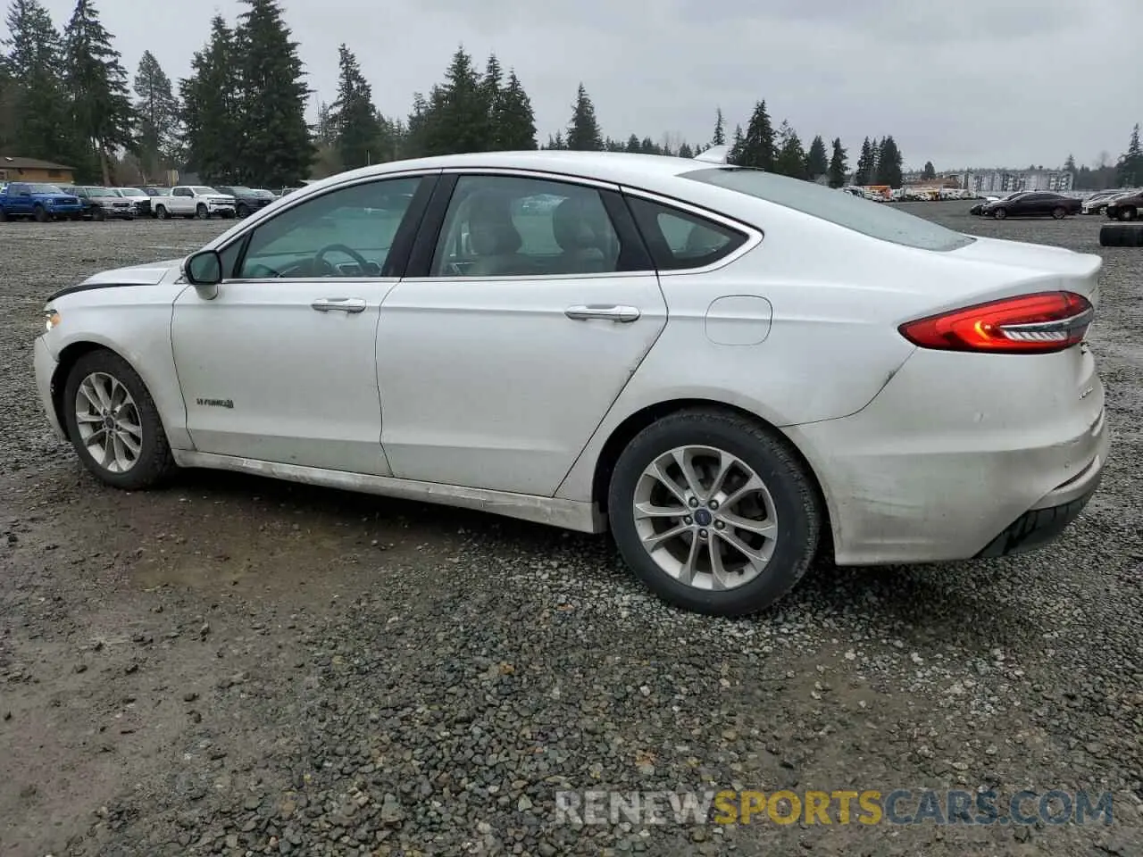 2 Photograph of a damaged car 3FA6P0MU7KR256387 FORD FUSION 2019