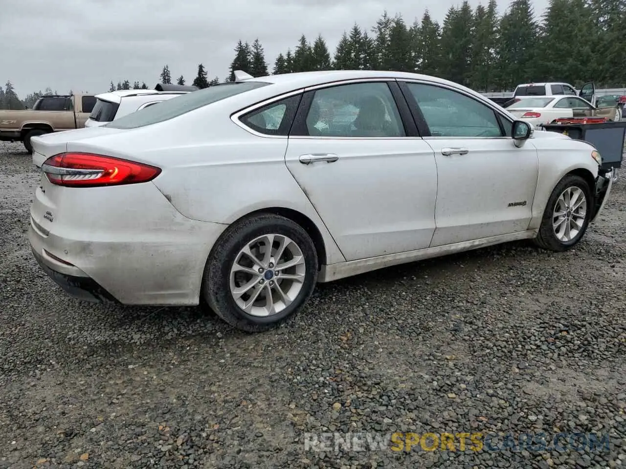 3 Photograph of a damaged car 3FA6P0MU7KR256387 FORD FUSION 2019