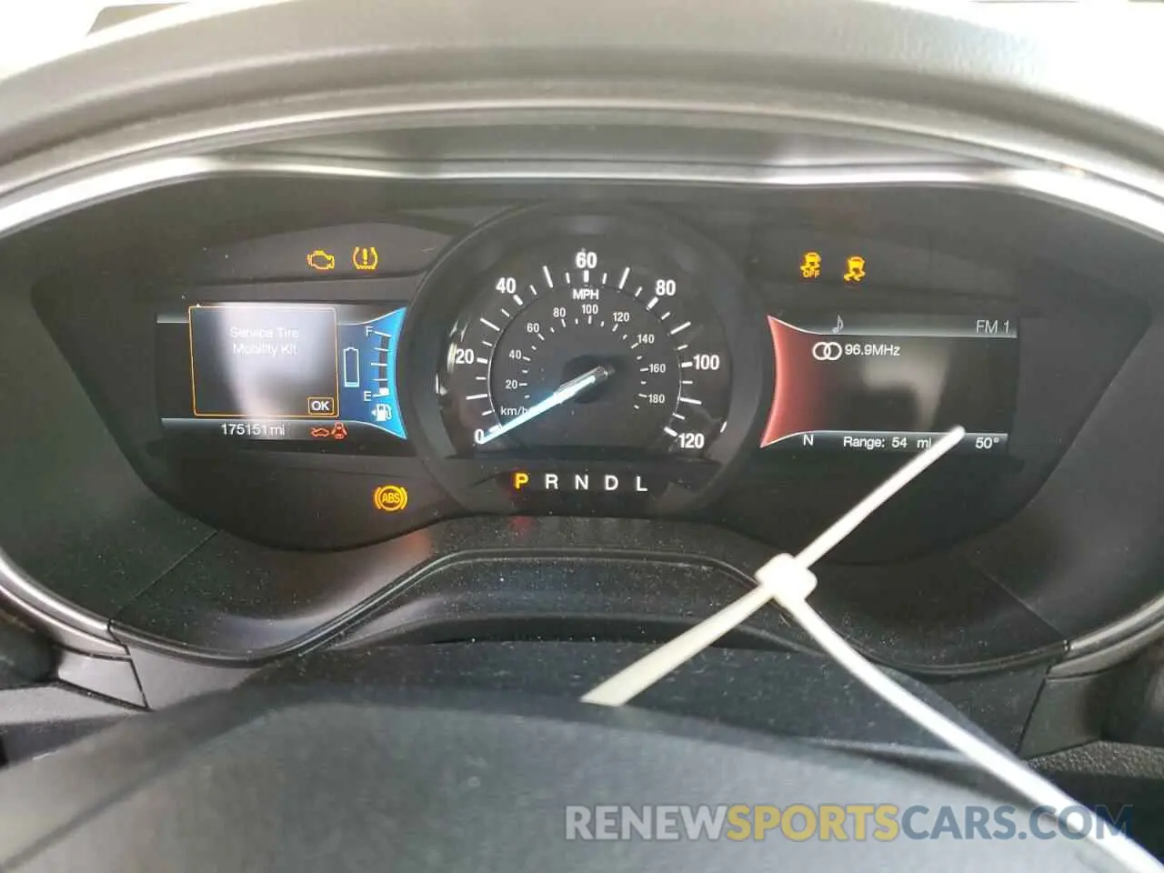 9 Photograph of a damaged car 3FA6P0MU8KR167010 FORD FUSION 2019