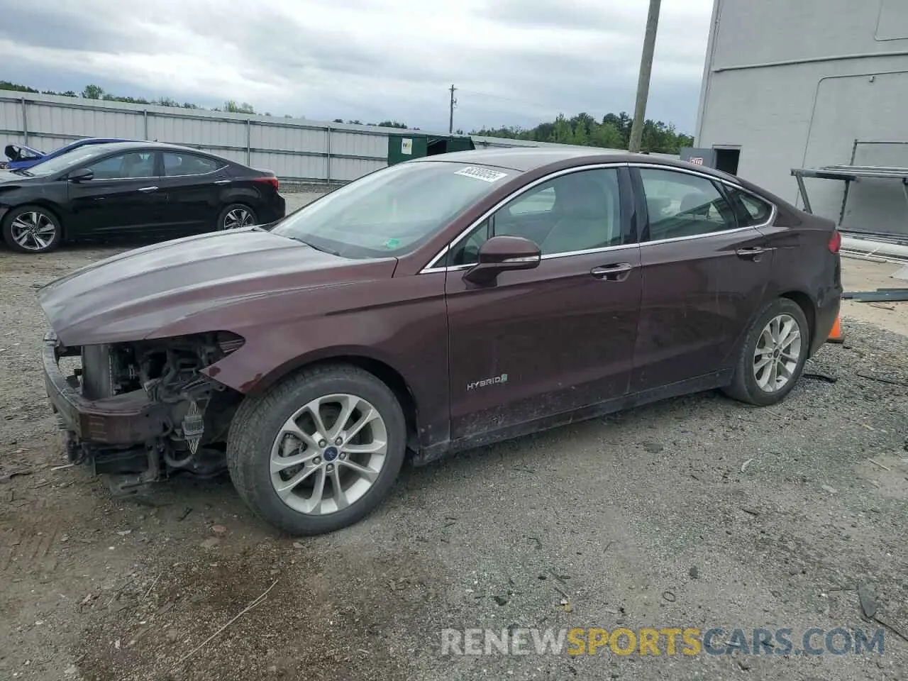 1 Фотография поврежденного автомобиля 3FA6P0MU9KR137126 FORD FUSION 2019